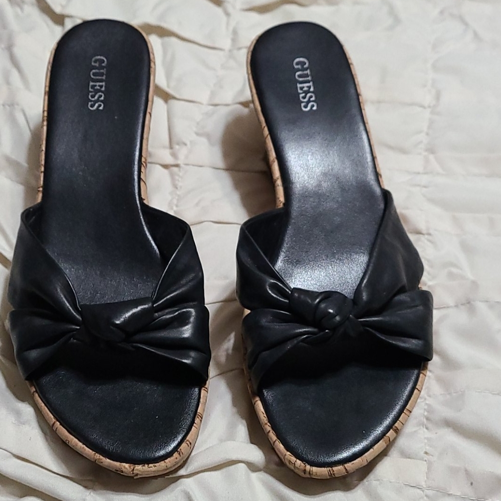 Guess Sandals. - PRICES ARE FINAL!